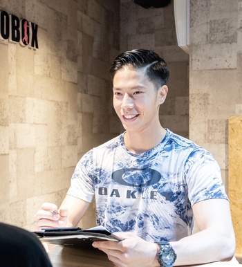 宇野凌汰さんのプロフィール——スポーツ一筋の人生が、パーソナルトレーナーヘルス